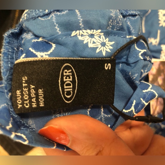 CIDER Bralette Crop Top - Picture 2 of 4